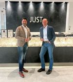 Just Naturstein-Prokurist Mirko Adam und Business Development Manager Dirk Mesdag 