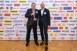 Die PCI-Vertriebsmitarbeiter Gernot Rachbauer (l.) und Albert-Roman Sigmund bei der Verleihung der Auszeichnung (Foto: VBÖ/Wolfgang Stecher)