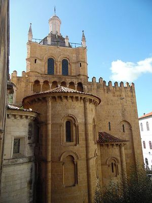 Die Kathedrale Sé Velha in Coimbra, Portugal (Foto: Natalia Postawa)