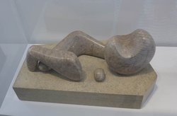 Four-Piece Composition von Henry Moore