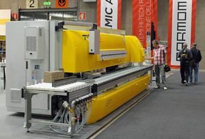 Maschine auf der Marmomacc