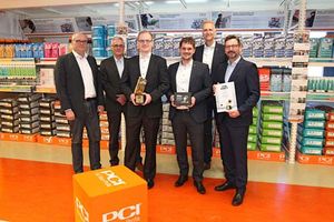 Im PCI-Werk in Augsburg wurde der Award für den 1. Platz und die Auszeichnung für den 3. Platz offiziell übergeben. 