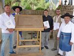 Die neuen Steinmetze in Nord- und Mittelhessen (v.l.): Björn Schober, Ehrenobermeister Holger Rode, Marco Seitz, Paul Ole Bächt und Obermeister Jochen Bollerhey