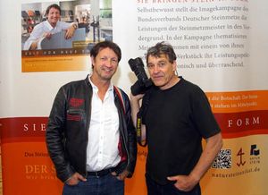 Markus Steininger (l.) war einer der ersten, die sich von Christian Rudnik für die Imagekampagne fotografieren ließen.(Fotos: Harald Lachmann)