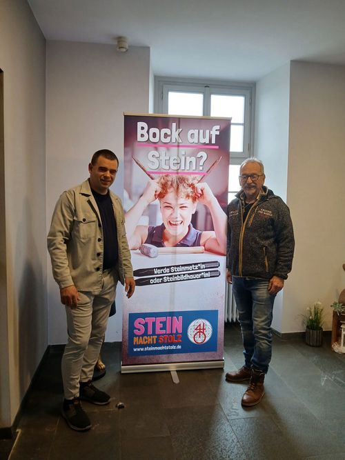 Obermeister Martin Röhling (l.) und Ehrenobermeister Karl-Heinz Damm