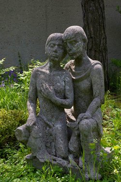 Statue aus Muschelkalk 