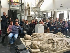 Links im Bild Gerold Eppler, kommissarischer Museumsdirektor