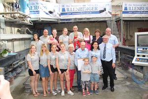 Die versammelte Familie Illenberger