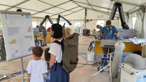  Das Meisterschafts-Arbeitszelt war für Besucherinnen und Besucher – selbstverständlich unter Beachtung der Covid-19-Maßnahmen – frei zugänglich. (Foto: Robert Stadler)